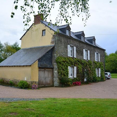 Domaine De La Basse Orme Bed & Breakfast Les Iffs Bagian luar foto