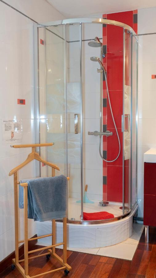 Domaine De La Basse Orme Bed & Breakfast Les Iffs Bagian luar foto