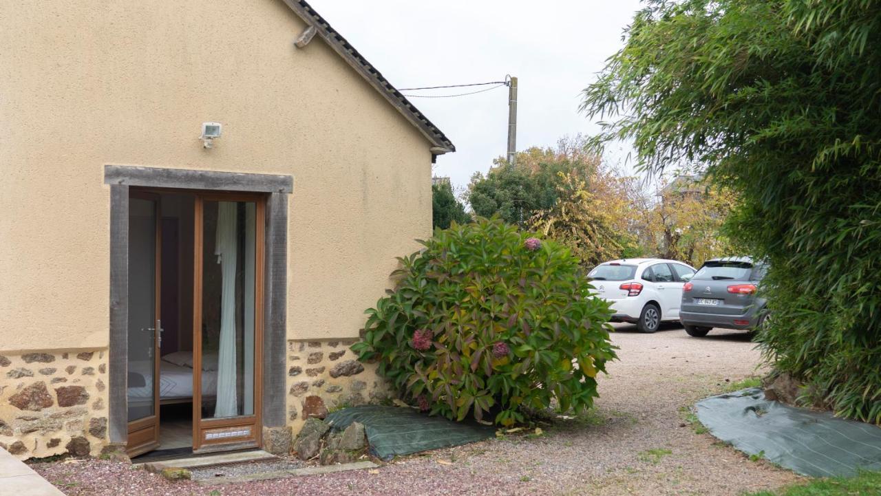 Domaine De La Basse Orme Bed & Breakfast Les Iffs Bagian luar foto