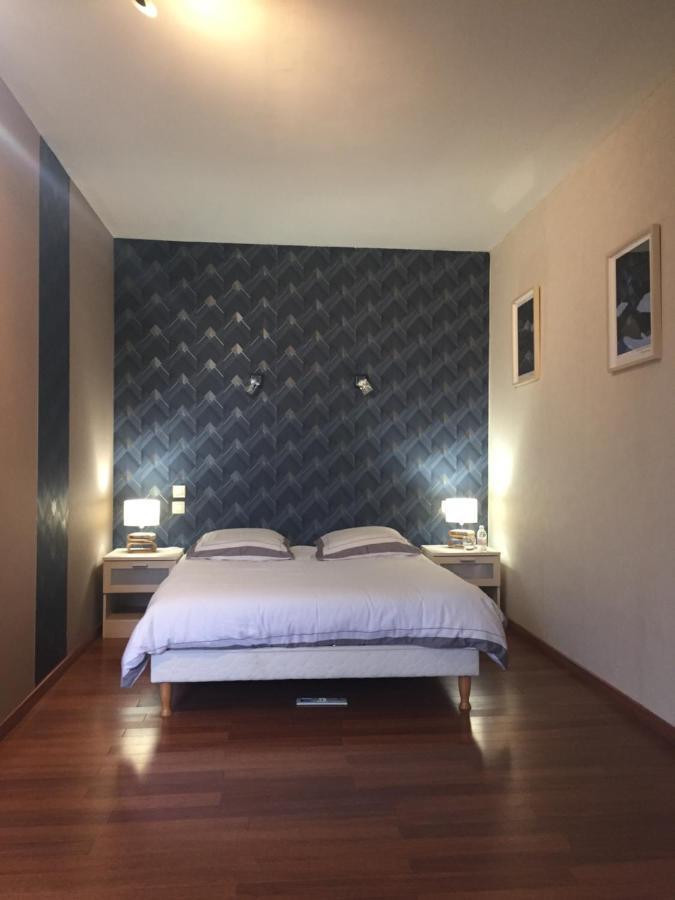 Domaine De La Basse Orme Bed & Breakfast Les Iffs Bagian luar foto