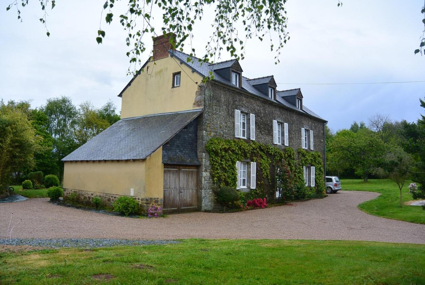 Domaine De La Basse Orme Bed & Breakfast Les Iffs Bagian luar foto